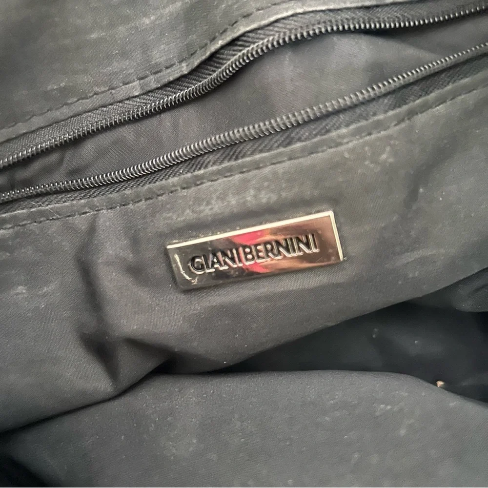 Giani Bernini genuine black